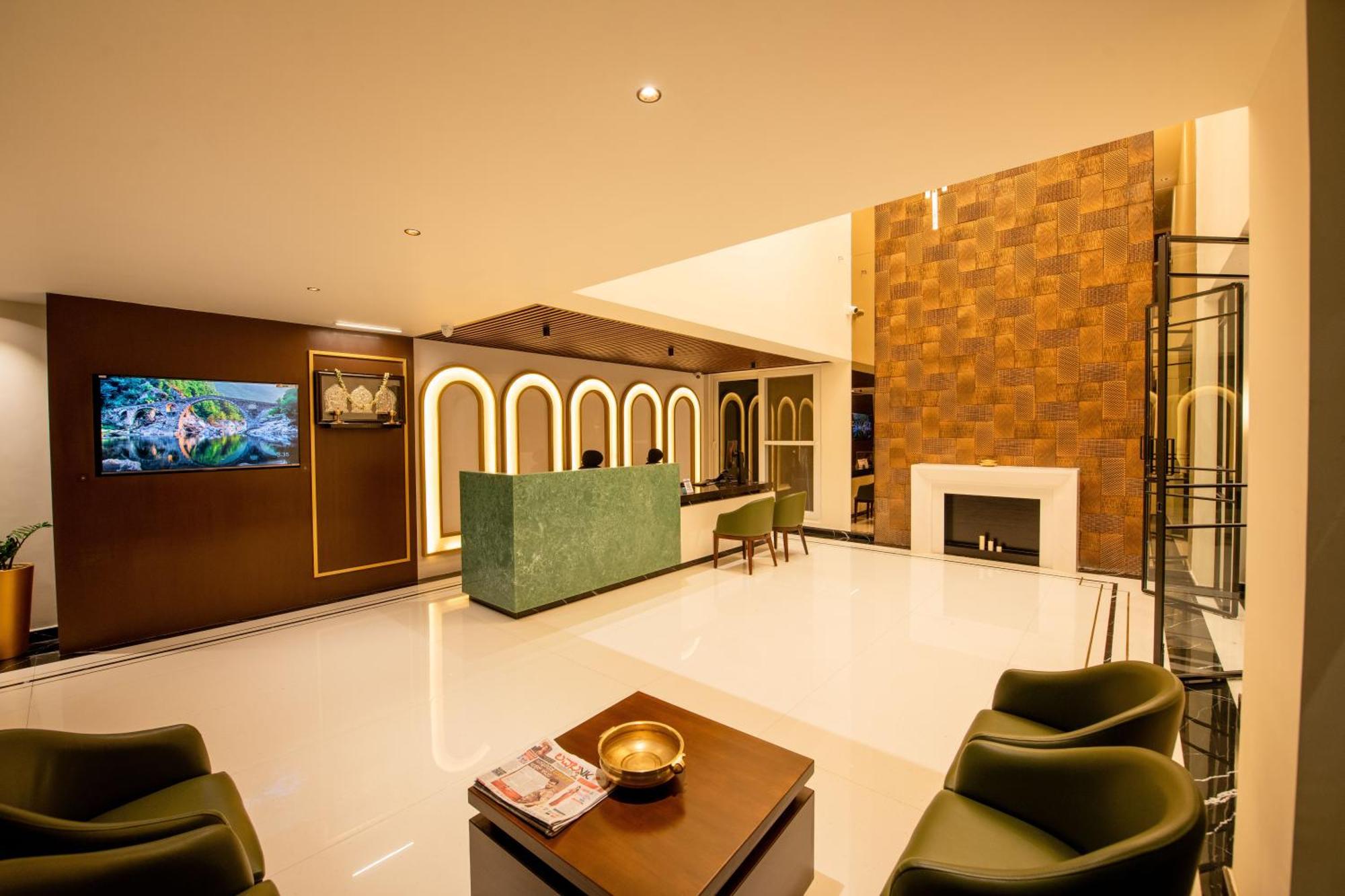 Hotel Mysore Radiance Εξωτερικό φωτογραφία